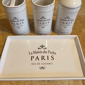 Bathroom ceramic accessories used once